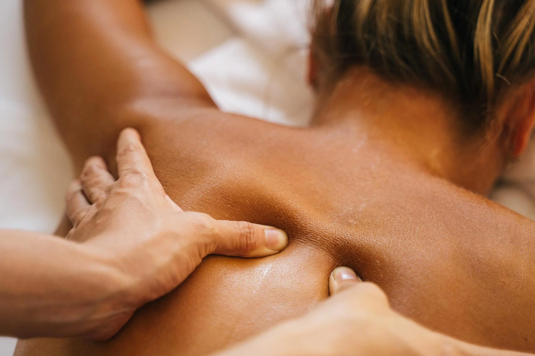 Thai-Massage auf der Matte – Praxis in Bülach, Angebot für Embrach